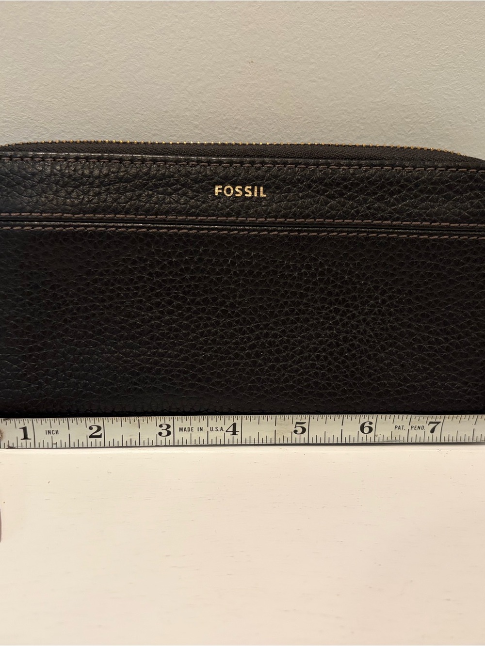 Fossil Black Pebble Leather Zip Clutch with Gold Logo
